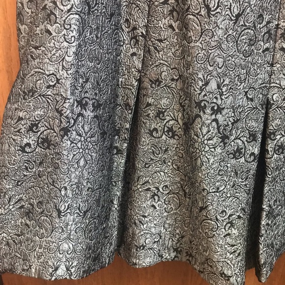 John Meyer Collection Women’s Suit with Skirt - Picture 11 of 12